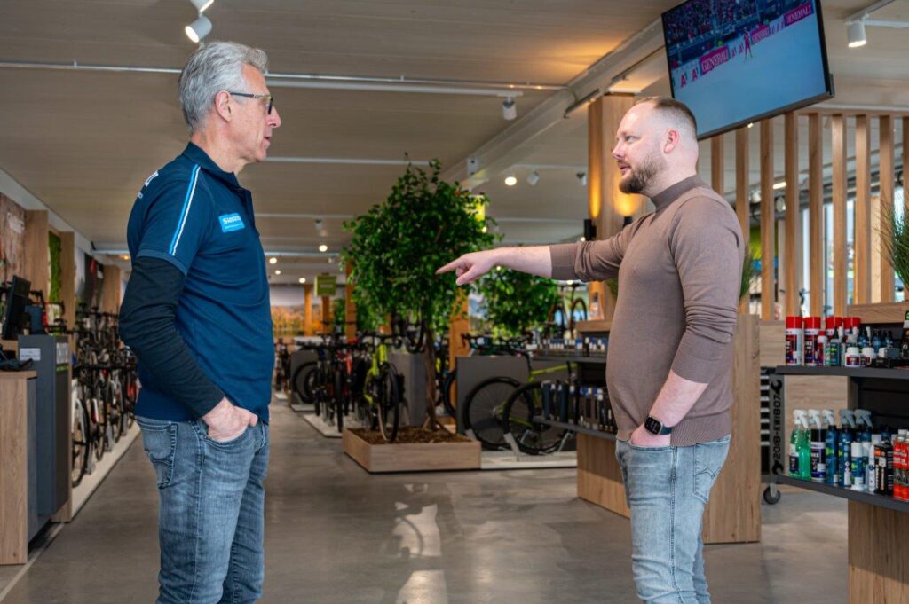 2RADCENTER Bad Waldsee - 2 Monate geöffnet, ein Rückblick Ladenrundgang Mit Jascha Und Rolf