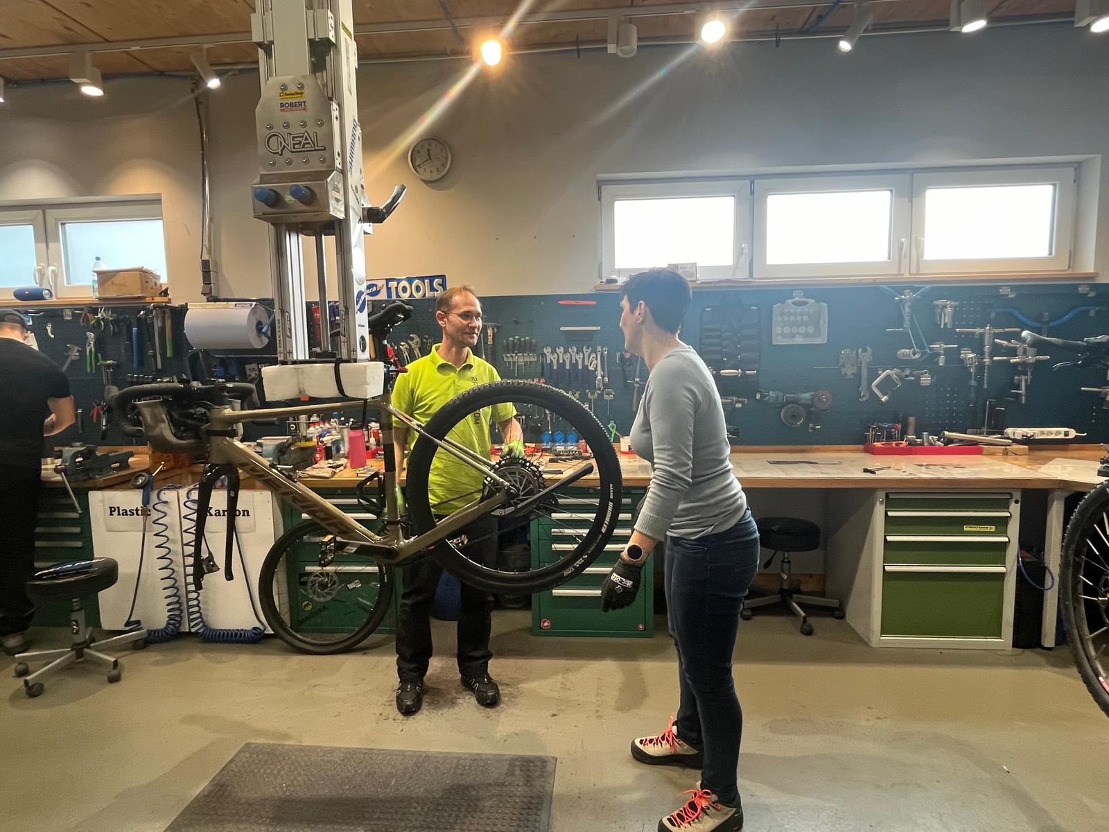 2RADCENTER Bad Waldsee - Technik Workshops im 2Radcenter – Lernen, Lachen, Selbermachen Diy Workshop 004 - Technik Workshops Im 2Radcenter – Lernen, Lachen, Selbermachen